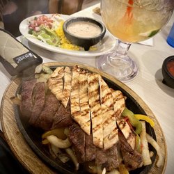3 Margaritas Mexican Restaurant - Fajita Combo