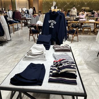 Aritzia - Women's Clothing Near Me - Lone Tree, Colorado