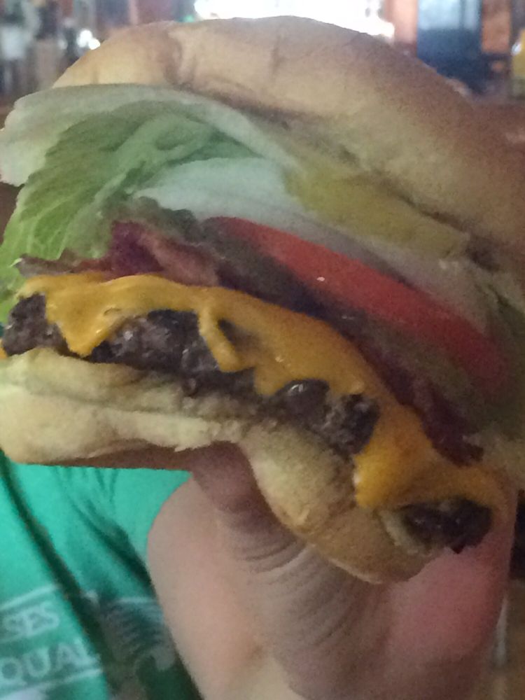 FARMER GENE’S CAMPGROUND Updated September 2024 N 11301 Kinney Lake