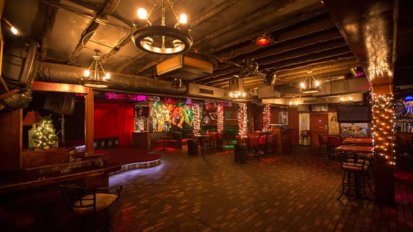 The Station Sports Bar and Grill by null