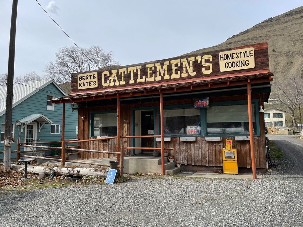 Cattlemen's Family Dining Logo