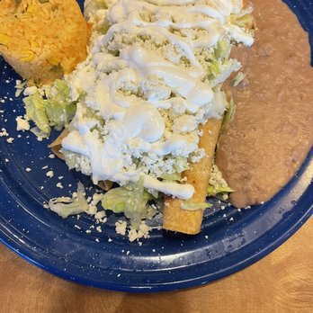 La Chingada Mexican Cuisine - Really big Flautas - Mexican Near Me - Houston, Texas La Chingada Mexican Cuisine - Really big Flautas - Mexican Near Me - Houston, Texas