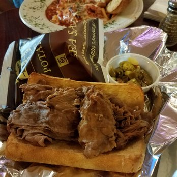 Raimondo's Pizza & Pub - Italiano beef sangwich - Pizza Near Me - North Aurora, Illinois Raimondo's Pizza & Pub - Italiano beef sangwich - Pizza Near Me - North Aurora, Illinois