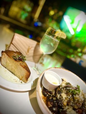 Ruggles Black by null