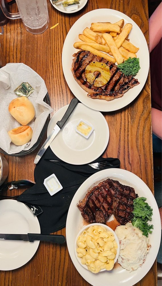 COLTON’S STEAKHOUSE & GRILL Updated September 2024 43 Photos & 78