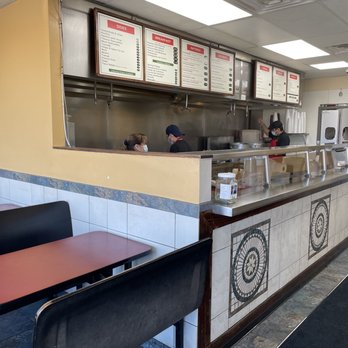 Los Burritos Tapatios - Food service counter. - Mexican Near Me - Lombard, Illinois Los Burritos Tapatios - Food service counter. - Mexican Near Me - Lombard, Illinois