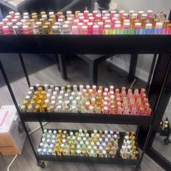 Retro Spa & Nails - Nail Salons Near Me - Rockingham, North Carolina