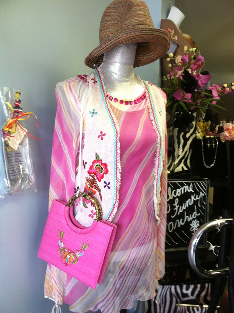 Funky Orchid Boutique Logo