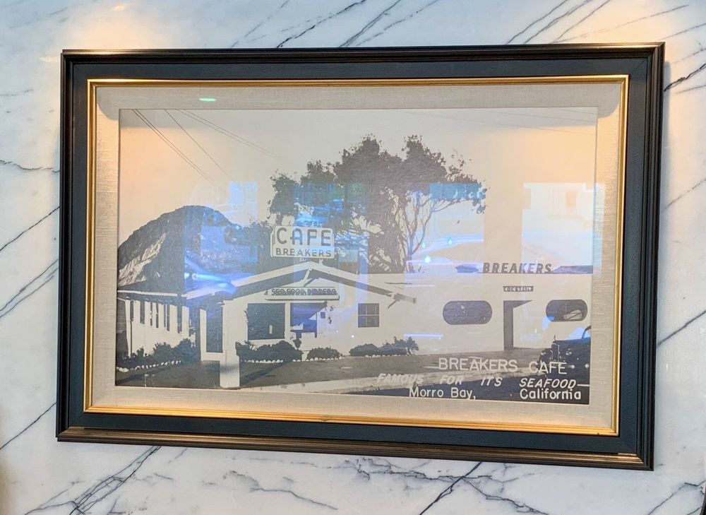 Dorn's Original Breakers Cafe