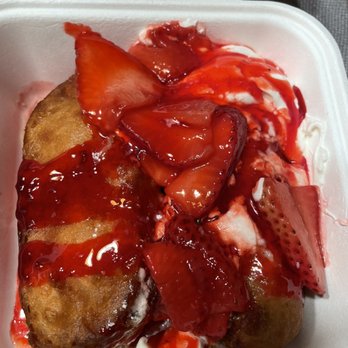 HI Sliders - Deep fried twinkie SS cake - Food Trucks Near Me - Mililani, Hawaii