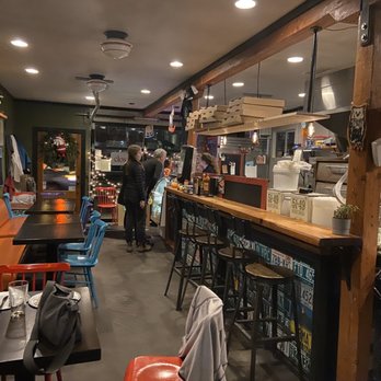 Oly's Pizza - Limited seating but plenty on a rainy Saturday night - Pizza Near Me - Portland, Oregon