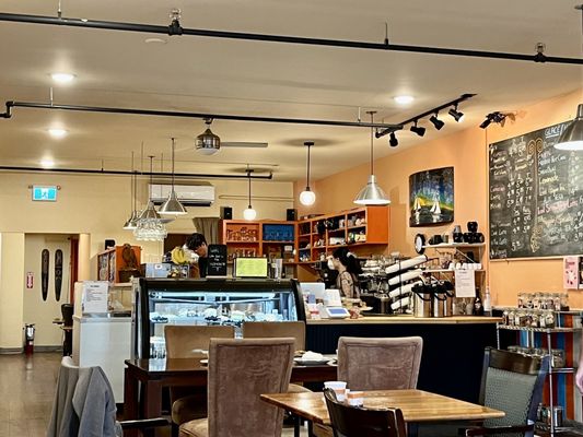 Café-bistro C'est la Vie by null
