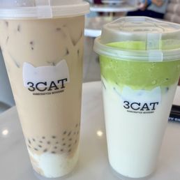 美品　ウノア　unoa Victorian cats Milk tea 美品 ウノア unoa Victorian cats Milk tea - メルカリ