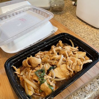 Cha Chaa - Chili Thai Basil Chicken - love it! Just want more in the container - Thai Near Me - Los Angeles, California Cha Chaa - Chili Thai Basil Chicken - love it! Just want more in the container - Thai Near Me - Los Angeles, California