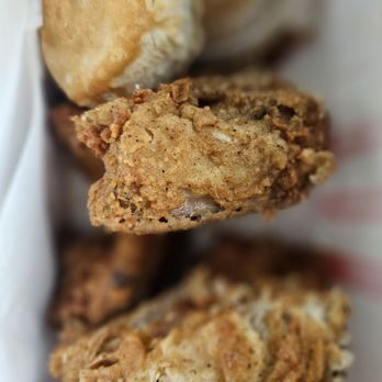 KFC - 4 PC. CHICKEN COMBO ORIGINAL MIX - Fast Food Near Me - Long Beach, California KFC - 4 PC. CHICKEN COMBO ORIGINAL MIX - Fast Food Near Me - Long Beach, California