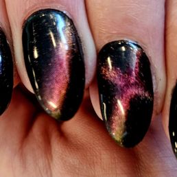 The cats eye polish done by Jay The cats eye polish done by Jay