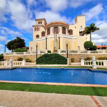 Castillo de Serrallés - Front view of Castillo Serrallés. - Museums Near Me - Ponce, Puerto Rico Castillo de Serrallés - Front view of Castillo Serrallés. - Museums Near Me - Ponce, Puerto Rico