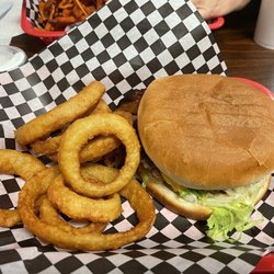 Porky's Burgers & Wings - Bacon cheese burger combo