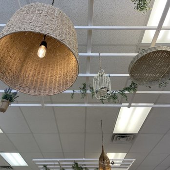 Fresh N Fab - Light Fixtures - Juice Bars & Smoothies Near Me - Wilmington, North Carolina