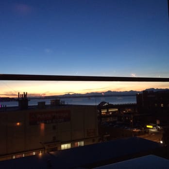 Goldfinch Tavern - Seafood Near Me - Seattle, Washington