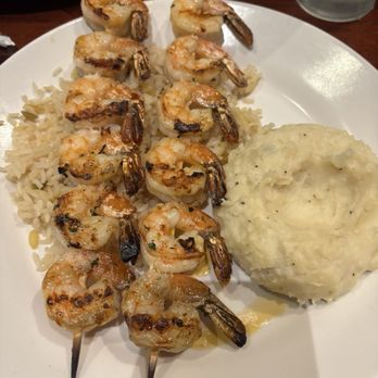Red Lobster - Grilled Shrimp with Orzo Rice and Mashed Potatoes - Seafood Near Me - Brea, California Red Lobster - Grilled Shrimp with Orzo Rice and Mashed Potatoes - Seafood Near Me - Brea, California