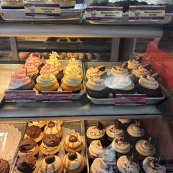 Cupcake Charlie's