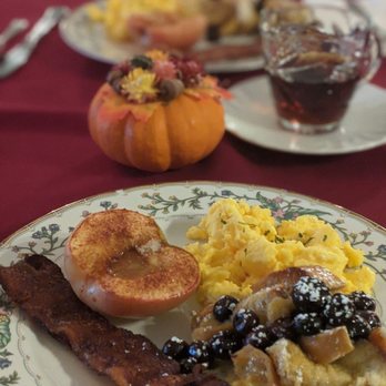 Idlwilde Inn - Amazing breakfast by Elin - Bed & Breakfast Near Me - Watkins Glen, New York Idlwilde Inn - Amazing breakfast by Elin - Bed & Breakfast Near Me - Watkins Glen, New York