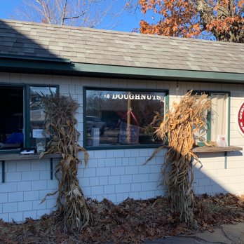 Cider Bellies Doughnuts - the outside of the building - Donuts Near Me - Meredith, New Hampshire