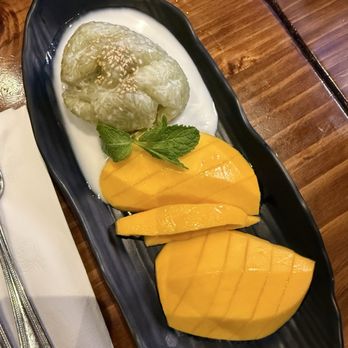 Spice Season - Mango sticky rice - Asian Fusion Near Me - Glendale, California Spice Season - Mango sticky rice - Asian Fusion Near Me - Glendale, California