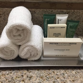 Hilton Pasadena - Great toiletries choice! - Hotels Near Me - Pasadena, California
