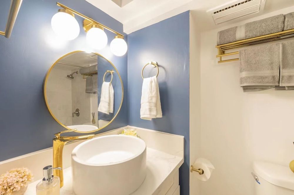 Slide of Renova Hawaii Home