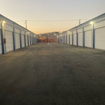 US Storage Centers - Self Storage Near Me - Costa Mesa, California