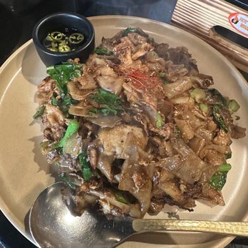 Hanuman Thai Eatery - Pad see ew - Thai Near Me - Costa Mesa, California Hanuman Thai Eatery - Pad see ew - Thai Near Me - Costa Mesa, California