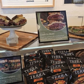 Google Visitor Experience Cafe - sandwiches - Cafes Near Me - Mountain View, California