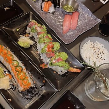 Komodo Loco - Sushi Bars Near Me - Denton, Texas