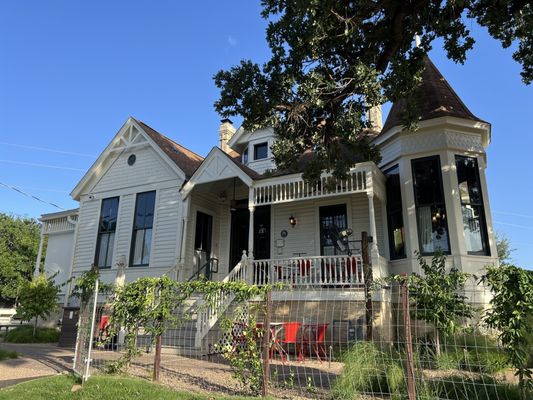 1209 Rosewood Ave by null