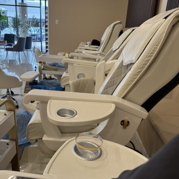 Blanc Nail Lounge - Pedicure stations - Nail Salons Near Me - Raleigh, North Carolina Blanc Nail Lounge - Pedicure stations - Nail Salons Near Me - Raleigh, North Carolina