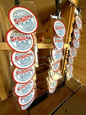 Elliott's BBQ Lounge by null