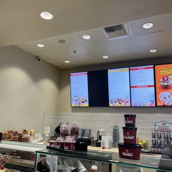 Cold Stone Creamery - Display counter - Ice Cream & Frozen Yogurt Near Me - Reno, Nevada Cold Stone Creamery - Display counter - Ice Cream & Frozen Yogurt Near Me - Reno, Nevada
