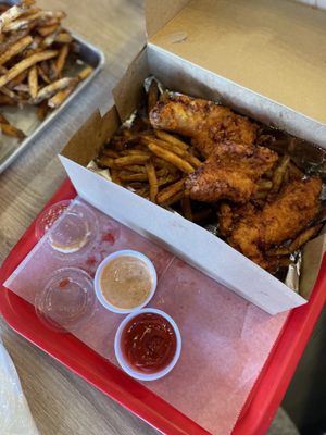 Frank Gourmet Hot Dogs by null