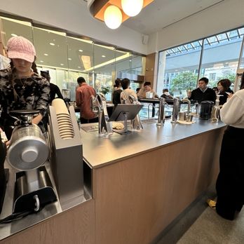 Nīzu Cafe - Cafes Near Me - Vancouver, British Columbia