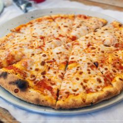 Wilshire's Apple Shed - Cheese Pizza