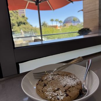 NM Café - Chocolate chip cookie - New American Near Me - Las Vegas, Nevada