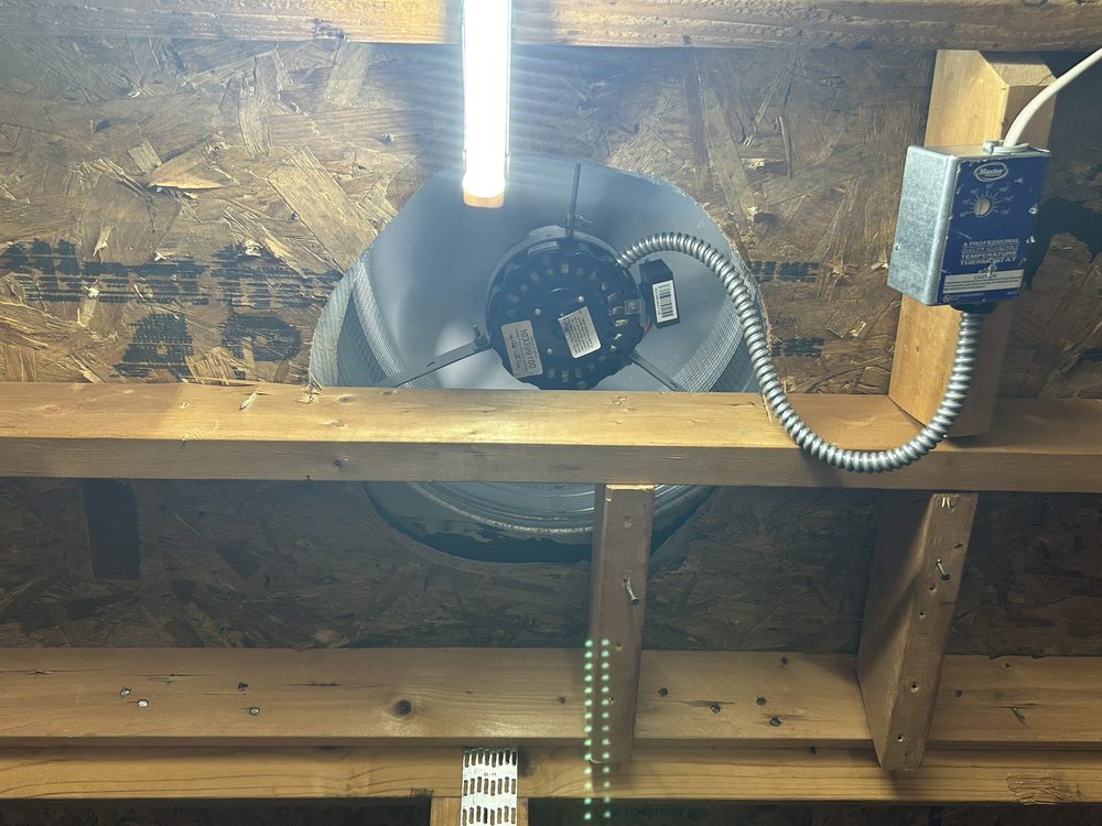 Slide of Five Star Roofing and Construction