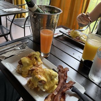 Taggart’s Grill - Chicken and waffles Benedict, and mimosas. - Burgers Near Me - Morgan, Utah Taggart’s Grill - Chicken and waffles Benedict, and mimosas. - Burgers Near Me - Morgan, Utah