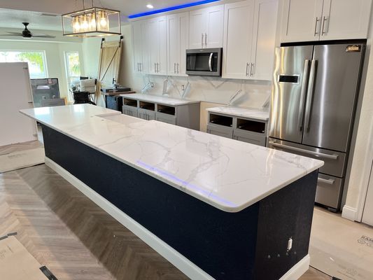 Premium Quartz selection available at
Www.qualityhomeinnovations.com - we envision a world where every kitchen and bathroom becomes a masterpiece of design and functionality. Our mission is to transform spaces with innovative, sustainable, and beautifully crafted countertops. Premium Quartz selection available at
Www.qualityhomeinnovations.com - we envision a world where every kitchen and bathroom becomes a masterpiece of design and functionality. Our mission is to transform spaces with innovative, sustainable, and beautifully crafted countertops.