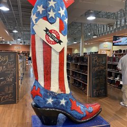 Boot Factory Outlet