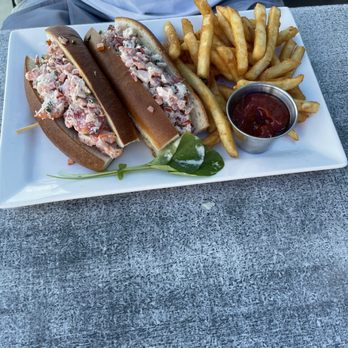 Tom Ham's Lighthouse - Lobster Roll - Breakfast & Brunch Near Me - San Diego, California Tom Ham's Lighthouse - Lobster Roll - Breakfast & Brunch Near Me - San Diego, California