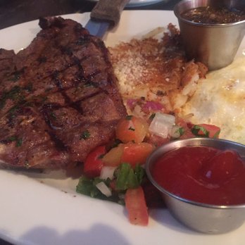 Vickery Park Plano - Bars Near Me - Plano, Texas