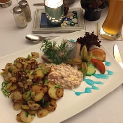 Restaurant MeeresArt - Matjeshering mit Bratkartoffeln